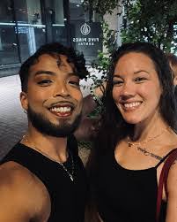 Kendra Ruth's Instagram, Twitter & Facebook