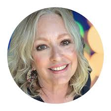 As we journey 🌎 through life, let's strive to cultivate classy vibes 👫  maintain a positive outlook ✍️ continue to grow and learn, and nurture the  chemistry 🌷 that brings joy and