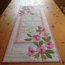 Creative Ideas Spotlight So Many Great Ideas You Can Do It Too Applique Table Runner Quilted Table Runners Patterns Spring Table Runner