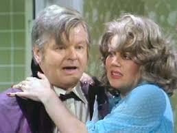 Benny with Dee Dee Darlington & Jillianne Foot (Blue Negligee) in Hotel  Sordide