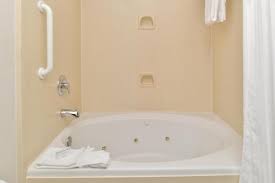 Everyone was friendly, the room was well cleaned and sanitized, the location is safe and quiet, and the room is spacious. Hilton Garden Inn Addison Addison Updated 2021 Prices