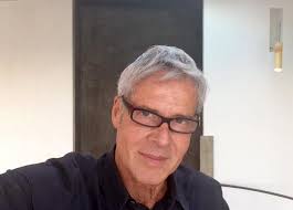 Dalla sua ex moglie ha un figlio di nome giovanni. Chi E Claudio Baglioni