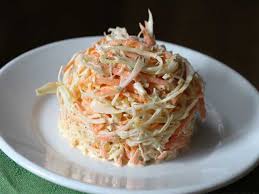 салат из свежей капусты с зеленым горошком и колбасой Salaty Iz Svezhej Kapusty 17 Ochen Vkusnyh Receptov