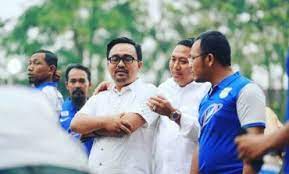 Liputan6.com, jakarta cara menghitamkan rambut biasanya banyak yang mengandalkan semir. Bak Seperti Menarik Rambut Dalam Tepung Arsip Zulnas Com Zulnas Com