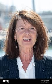 Michele Nadeau's Instagram, Twitter & Facebook