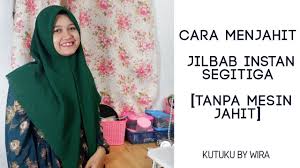 Jika digunakan untuk membuat pakaian, jenis kain sangat berpengaruh terhadap kenyamanan dan penampilan secara keseluruhan. Cara Menjahit Jilbab Instan Segitiga Tanpa Mesin Jahit Youtube