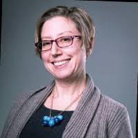 Shelley Hendrickson's Instagram, Twitter & Facebook