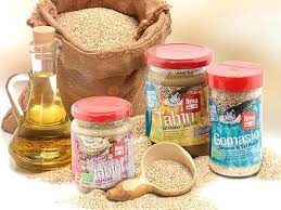Impara a preparare questo perfetto sostituto del sale, ideale per ridurre il il gomasio è un condimento salato a base di semi di sesamo e sale marino integrale. Lima Tahin And Gomasio Natural Products Shop Violey