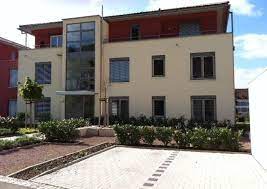 Ein tiefgaragenstellplatz (13'500 eur) sowie ein kellerabteil gehören zur. 4 Zimmer Wohnung Zu Vermieten Buckmatten 8a 79639 Grenzach Wyhlen Lorrach Kreis Mapio Net