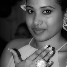 Samara Ellis's Instagram, Twitter & Facebook