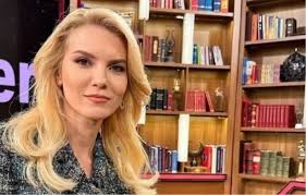 Pelin Çift Haberleri - Pelin Çift Kimdir - Haberler