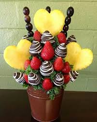 Pin By Yami On Cosas Q Me Gustan 2 Chocolate Strawberries Chocolate Covered Fruit Chocolate Covered Strawberries Bouquet