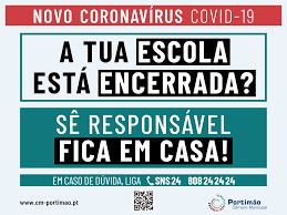 Impressão com tintas ecológicas o processo de impressão é realizado. Materiais De Divulgacao