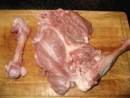 Il cosciotto d'agnello al forno non è solo un piatto molto gustoso, ma anche molto utile. Cosciotto Di Agnello Da Latte Ripieno Aromatizzato Al Tartufo Selenico Le Vostre Ricette Cookaround