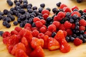 Low Sugar Fruits To Eat On A Low Carb Diet Fruit For Diabetics Best Fruits For Diabetics Low Sugar Diet