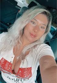 Cheyenne Perry's Instagram, Twitter & Facebook