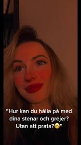 När en introvert är tillsammans med en extrovert 🥲 vad är tystnad? Never  heard of her. #älskardigändå