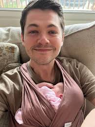 Damian McGinty (Official)...