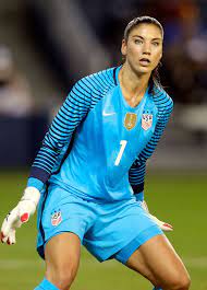 1 942 880 · обсуждают: Twins Da Ex Us Torhuterin Hope Solo Ist Mama Geworden Promiflash De