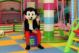 8 piatra neamț și centru pentru cultură și arte „carmen saeculare neamț. Paradisul Copiilor Piatra NeamÈ Shopping City Piatra NeamÈ Bulevardul Decebal Piatra NeamÈ NeamÈ Romania Romania Tonight Ro