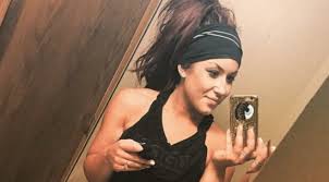 From her favorite healthy recipes to the habits that work for her, @chelseahouska dishes on it all! How Chelsea Houska Dropped The Baby Weight Teen Mom Talk Now