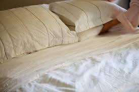 How To Know What Size Comforter To Buy For A King Size Bed In 2020 King Size Bed King Size Comforters King Size Comforter Dimensions