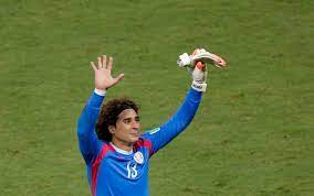 Guillermo ochoa kehrt nach mexiko zurück. Wm 2014 In Brasilien Fussball Torwart Ochoa Als Mexikos Held Gefeiert Der Spiegel