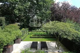 Moderne Gartengestaltung Mit Wasserbecken Stadthausvilla Mit Wasserbecken Hamburg G B Gartendesign Garten Design Garten Gartengestaltung