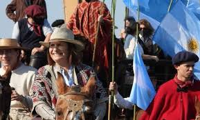 From wikimedia commons, the free media repository. A Caballo Patricia Bullrich Se Sumo Al Reclamo Del Campo En San Nicolas Agrofy News