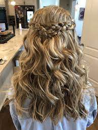 Medium Length Hair Curled With 1inch Wand Braided Sides Brought Together Wit Curls For Medium Length Hair Wand Curls Medium Length Curls On Medium Length Hair