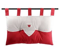 I cuscini per testata letto sono comodi, versatili, adattabili ad ogni stile, esigenza e stagione. Cuscino Per Testata Letto Art Verone Con Passanti 45x70 Cm Q888 Rosso Rosso Homelook