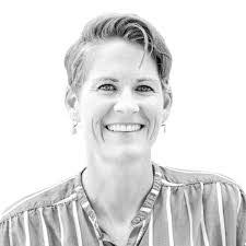 Elicia Gray's Instagram, Twitter & Facebook