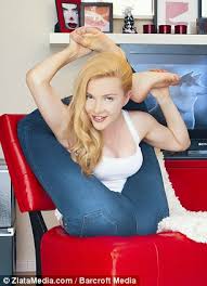 World's most flexible russia women julia günthel, aka zlata guinness record women. Meet Julia Gunthel Aka Zlata The World S Bendiest Woman Daily Mail Online