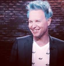 Mark hoppus, of blink 182 fame. Hoppus On Twitter His Blue Hair Was So Awesome Http T Co Mav5dd0nmd