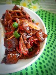 Daging masak merah ala thai merupakan sebuah menu terkenal kegemaran ramai. Daging Masak Merah Ala Thai Ohcewek