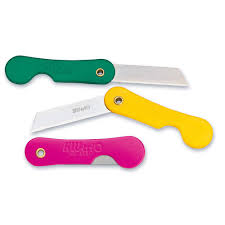 Melihat pisau dalam sebuah mimpi menandakan sebuah kebutuhan, bisa juga berarti memimpikan pisau saku / lipat merupakan niat tersembunyi untuk mempertahankan pilihan. Kw Trio 3541 Cutter Knife Pisau Lipat Pisau Kecil Shopee Malaysia