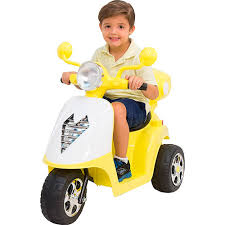 Moto elétrica com ronco do motor de 4 cilindros. Tudo Sobre Scooter Eletrica Infantil Tr0903c Sunny Amarelo 6v Brink