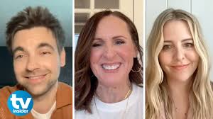 The Other Two' Cast Talks Rock Bottoms, Fave Guest Stars & Couples, and  More (VIDEO)