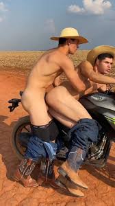 Cowboys fucking in boots - ThisVid.com