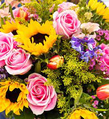 So i immediately contacted 1800flowers customer service department. One Of A Kind Bouquet Local Florist Designed 1800flowers Com 179304