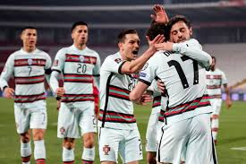 Choć reprezentacja portugalii będzie rozgrywać swoje mecze w fazie grupowej na ukrainie, podczas euro 2012 piłkarze z cristiano ronaldo na czele będą mieszkać w podpoznańskiej opalenicy. Mistrzowie Europy Oglosili Kadre Na Euro 2020 Jest Niespodzianka Sport Wp Sportowefakty