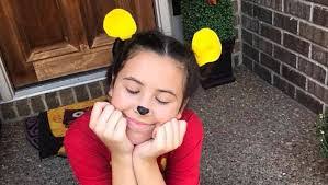 Elsa Roger's Instagram, Twitter & Facebook