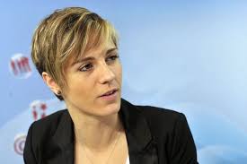 Pour plusieurs, c'est leur coming out médiatique. Celine Dumerc Capitaine Du Bourges Basket Le Titre Qui M Attire Le Plus Aujourd Hui C Est Championne De France Bourges 18000