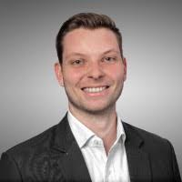 100+ perfiles de «Ripperger»