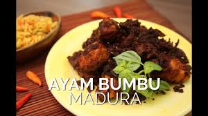Kamu bisa mengganti daging bebek menjadi daging ayam untuk hidangan ayam bumbu ireng madura. Mudahnya Membuat Ayam Bumbu Madura Seenak Buatan Restoran Youtube
