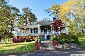1 Hillcrest St Gadsden Al 35904 Old House Dreams Old Houses For Sale Historic Homes For Sale