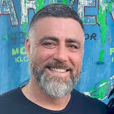 How do y'all add gas with flex. Do you do 93 or e85 first