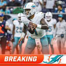 WR Grant DuBose is down on the field. Stretchers are out, his jersey has been cut off. #Dolphins players are in a group prayer on the sideline. Another week another player taken out by the #texans defense. 🧐