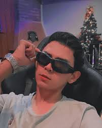 keep calm & think in #blue #daily #modelo #model #stripchatlive #bluesky  #baseball