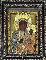 Posługuje się środkami plastycznego wyrazu, np. Czarna Madonna I Jej Nowe Korony Radio Warszawa